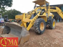 Máy xúc lật Komatsu WA100-5 sản xuất năm 2009