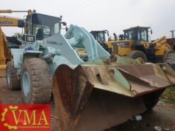 Máy xúc lật Komatsu WA320-6 sản xuất năm 2009